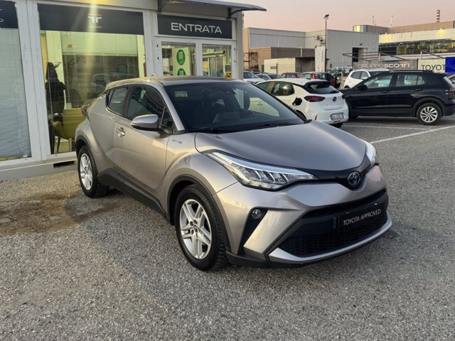TOYOTA C-hr 1.8h business e-cvt