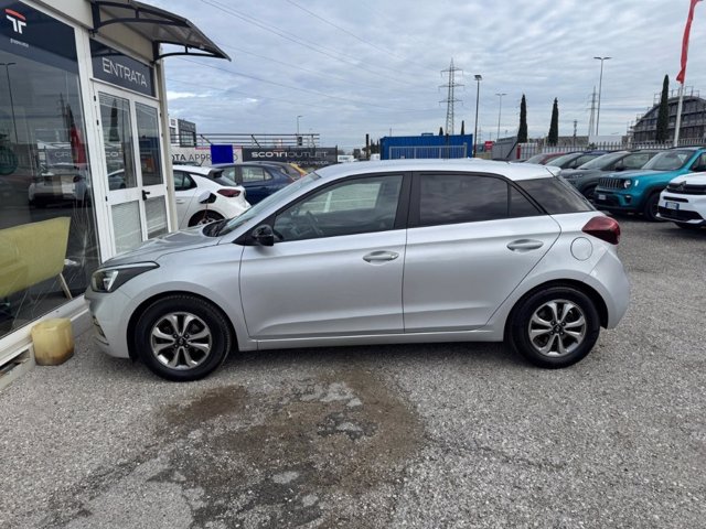 HYUNDAI I20 5p 1.2 mpi connectline 75cv