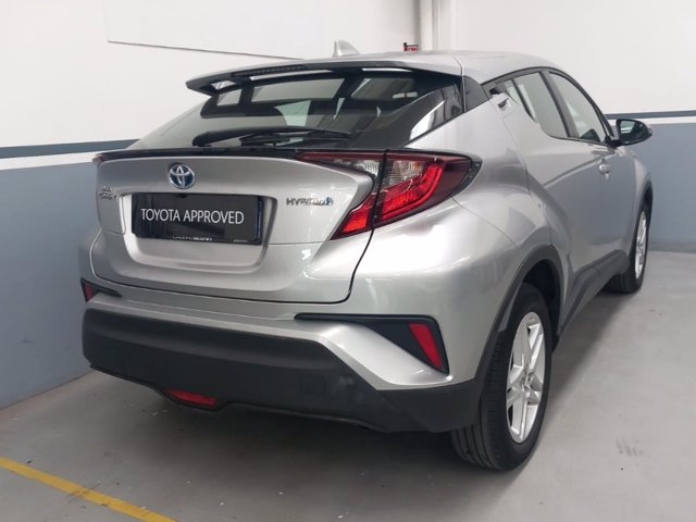 TOYOTA C-hr 1.8h active e-cvt