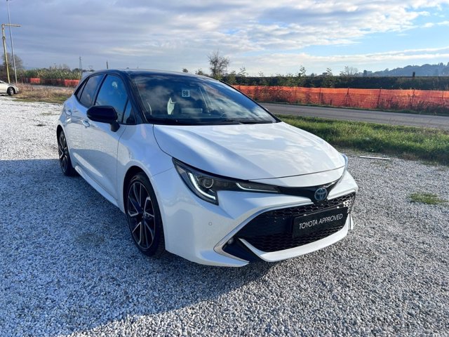 TOYOTA Corolla 2.0 Hybrid Lounge