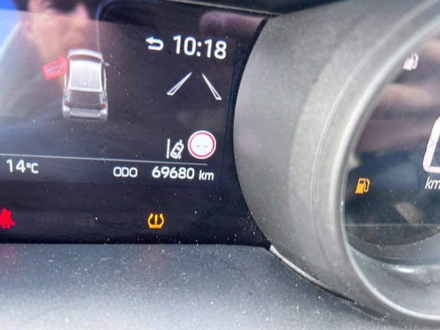 TOYOTA Yaris 1.5h trend