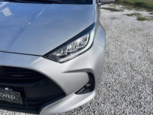 TOYOTA Yaris 1.5h trend