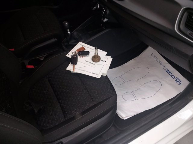 KIA Rio 1.2 urban gpl 82cv