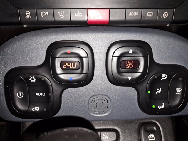 FIAT Panda 1.0 firefly hybrid cross s&s 70cv 5p.ti