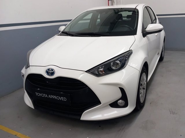 TOYOTA Yaris 1.5h active