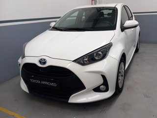 TOYOTA Yaris 1.5h active