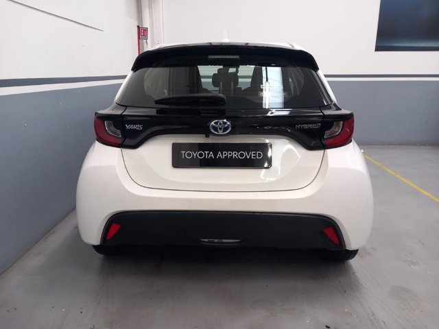 TOYOTA Yaris 1.5h active