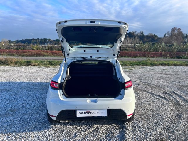 RENAULT Clio 0.9 tce Moschino Intens Gpl 90cv