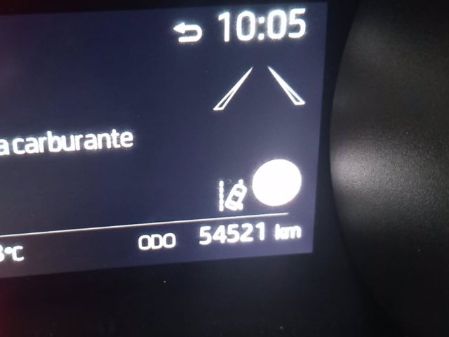 TOYOTA Yaris 1.5h trend