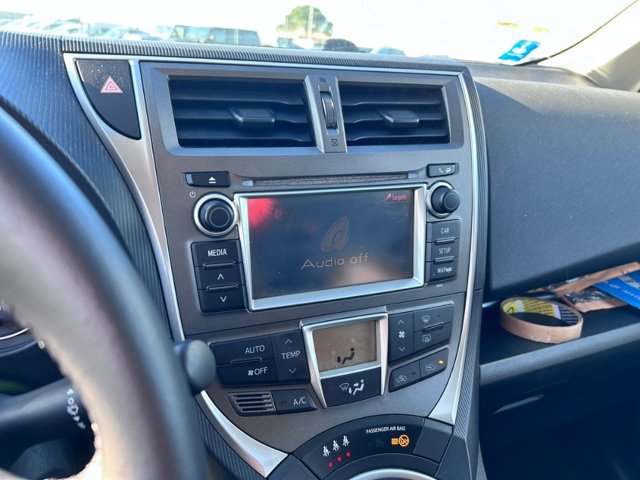 TOYOTA Verso-s 1.3 active (mt)