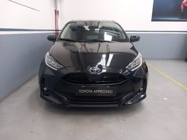 TOYOTA Yaris 1.5h trend