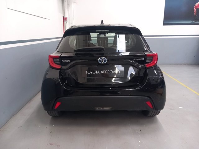 TOYOTA Yaris 1.5h trend