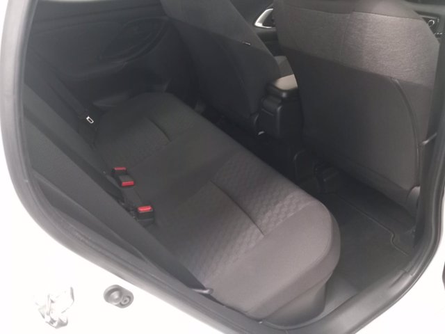 TOYOTA Yaris 1.5h trend