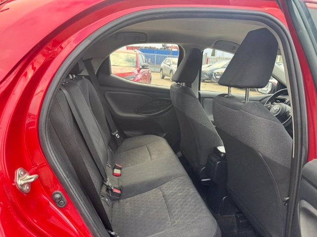 TOYOTA Yaris 1.5 Hybrid 5 porte Trend