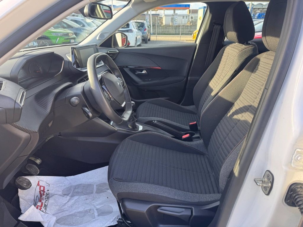 PEUGEOT 2008 PureTech 100 S&S Active Pack