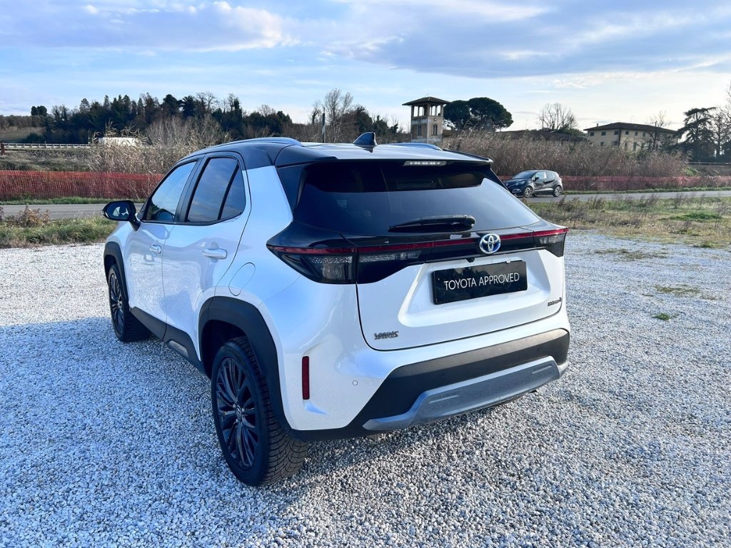 TOYOTA Yaris cross 1.5h adventure fwd 116cv e-cvt