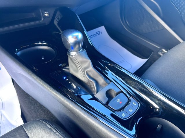 TOYOTA C-hr 1.8h trend e-cvt