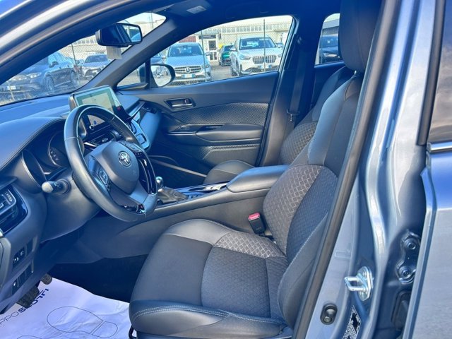 TOYOTA C-hr 1.8h trend e-cvt