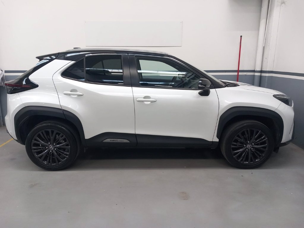 TOYOTA Yaris Cross 1.5 Hybrid 5p. E-CVT Adventure