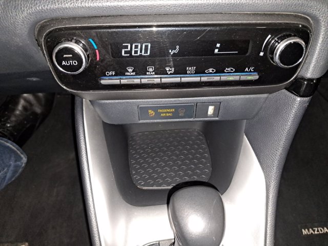 MAZDA Mazda2 Hybrid 1.5 VVT e-CVT Full Hybrid Electric Agile