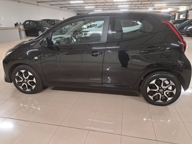 TOYOTA Aygo Connect 1.0 VVT-i 72 CV 5 porte x-play
