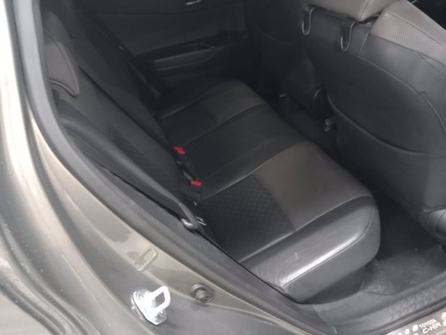 TOYOTA C-HR 2.0 Hybrid E-CVT Lounge