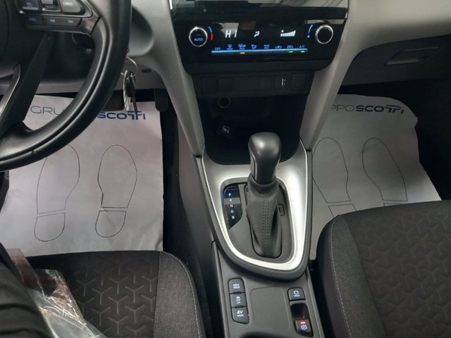 TOYOTA Yaris cross 1.5h active fwd 116cv e-cvt