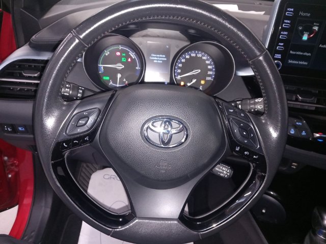 TOYOTA C-hr 1.8h trend e-cvt