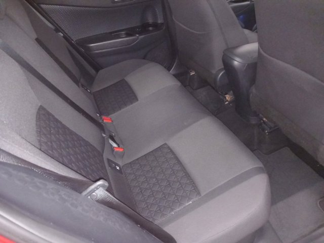 TOYOTA C-hr 1.8h trend e-cvt