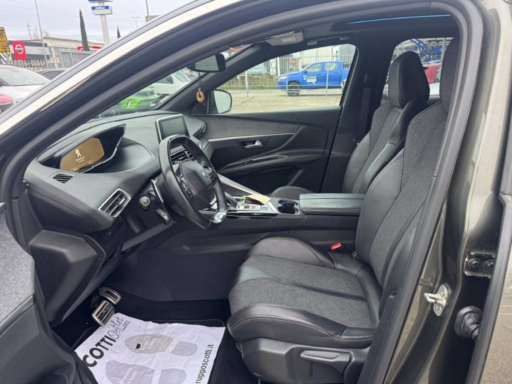 PEUGEOT 3008 BlueHDi 130 S&S EAT8 GT Line