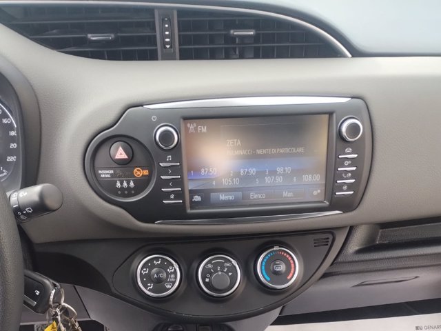 TOYOTA Yaris 5p 1.0 active my18