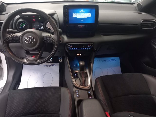 TOYOTA Yaris 1.5 Hybrid 5 porte GR Sport