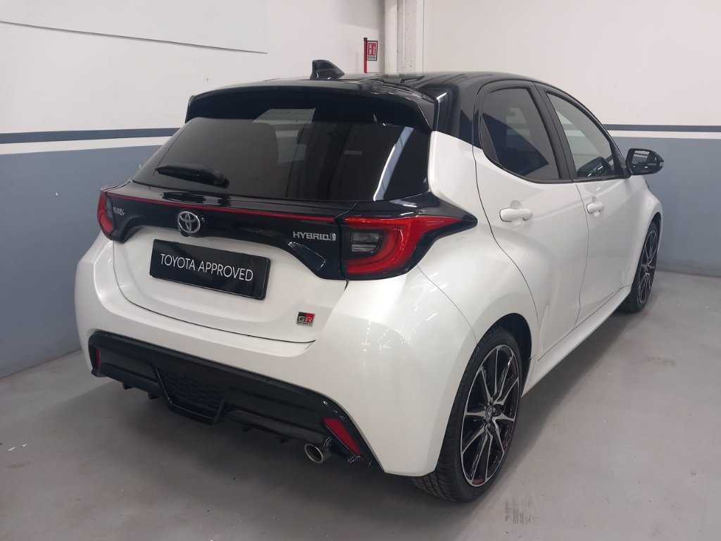 TOYOTA Yaris 1.5 Hybrid 5 porte GR Sport