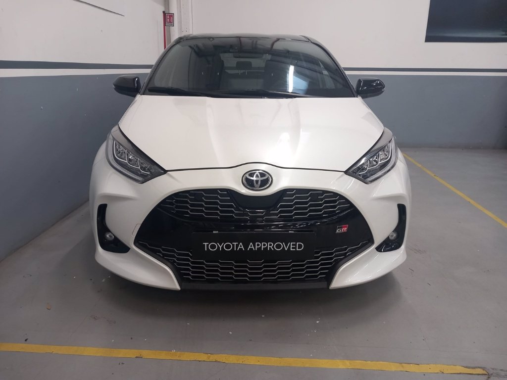 TOYOTA Yaris 1.5 Hybrid 5 porte GR Sport