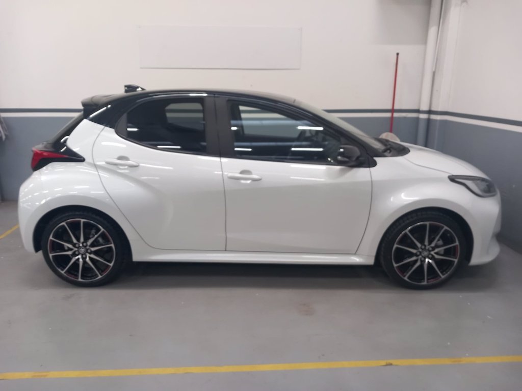 TOYOTA Yaris 1.5 Hybrid 5 porte GR Sport