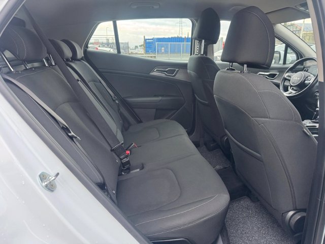 KIA Sportage 1.6 crdi mhev business dct