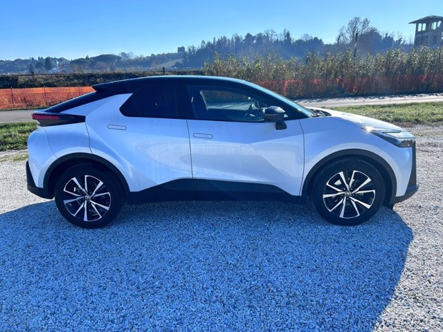 TOYOTA C-HR 1.8 HV Trend