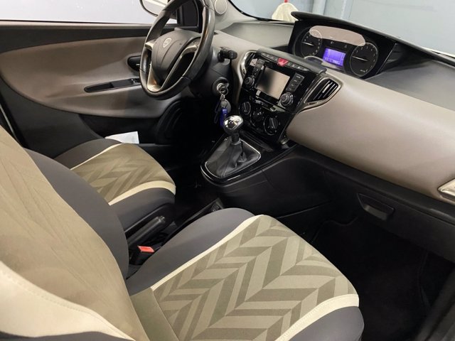 LANCIA Ypsilon 0.9 t.air gold s&s 85cv dfn