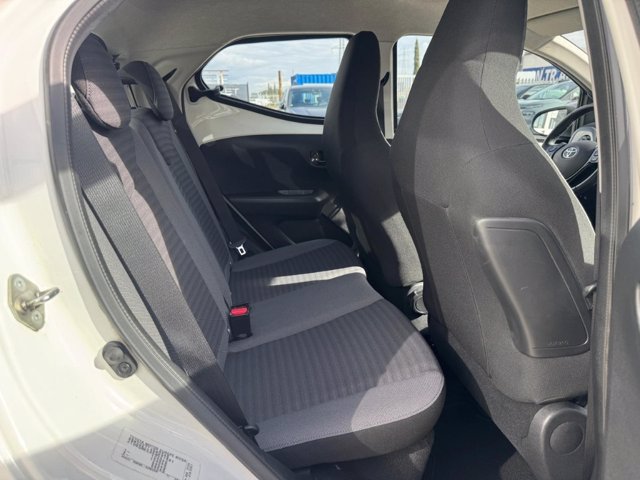 TOYOTA Aygo Connect 1.0 VVT-i 72 CV 5 porte x-play