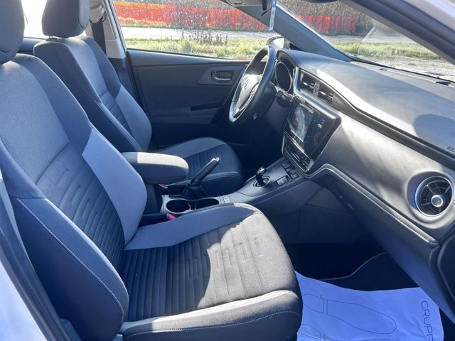 TOYOTA Auris 1.8h active cvt my17