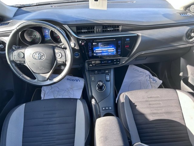 TOYOTA Auris 1.8h active cvt my17