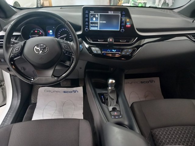 TOYOTA C-hr 1.8h active e-cvt