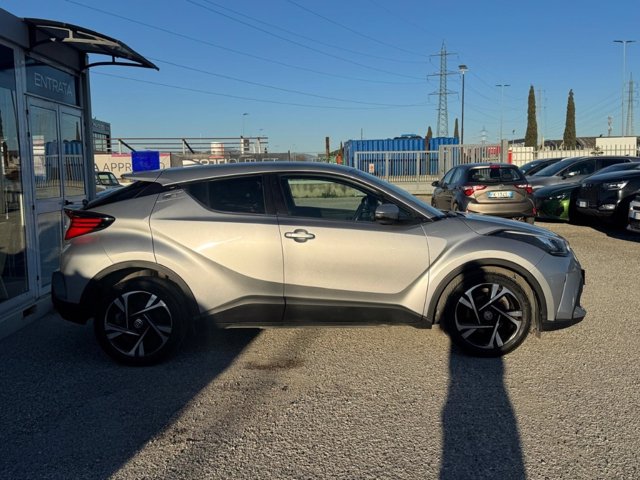 TOYOTA C-hr 1.8h trend e-cvt
