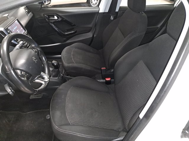 PEUGEOT 208 5p 1.2 puretech active 82cv