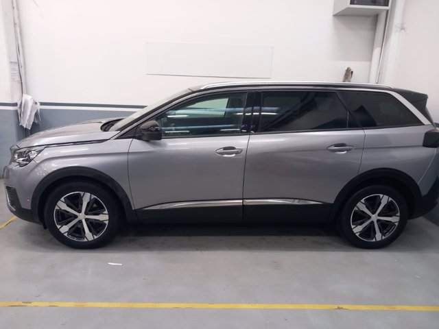 PEUGEOT 5008 1.2 PureTech Turbo 130cv Allure EAT