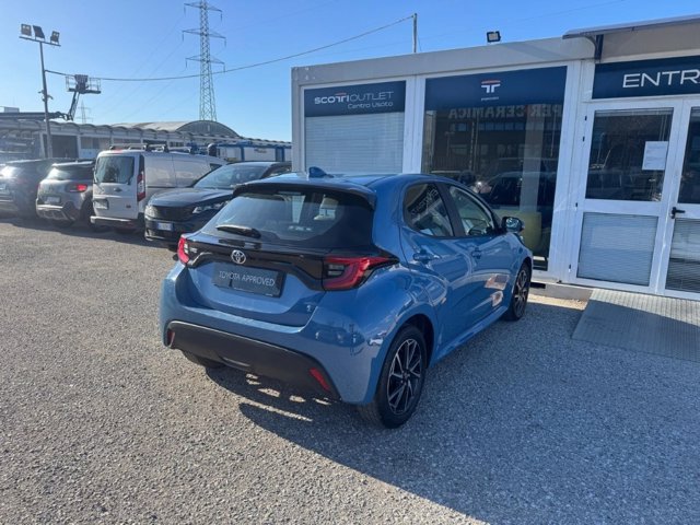 TOYOTA Yaris 1.0 trend