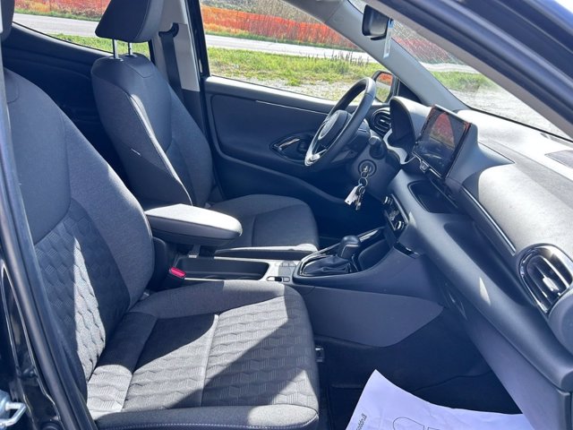 TOYOTA Yaris 1.5h trend