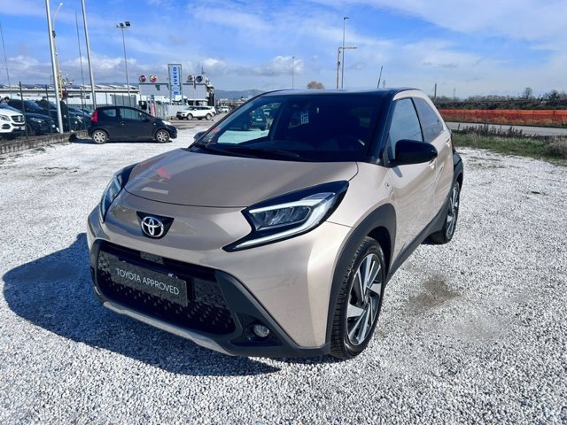 TOYOTA Aygo x 1.0 lounge 72cv s-cvt