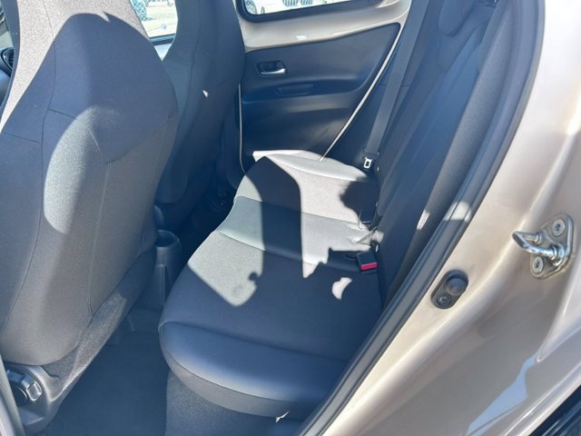 TOYOTA Aygo x 1.0 lounge 72cv s-cvt