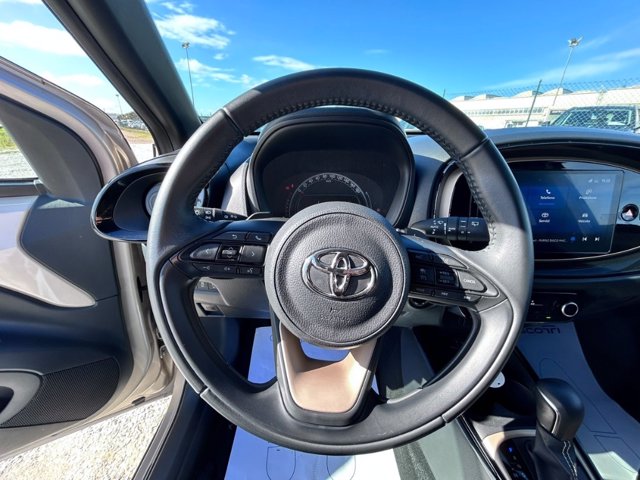 TOYOTA Aygo x 1.0 lounge 72cv s-cvt